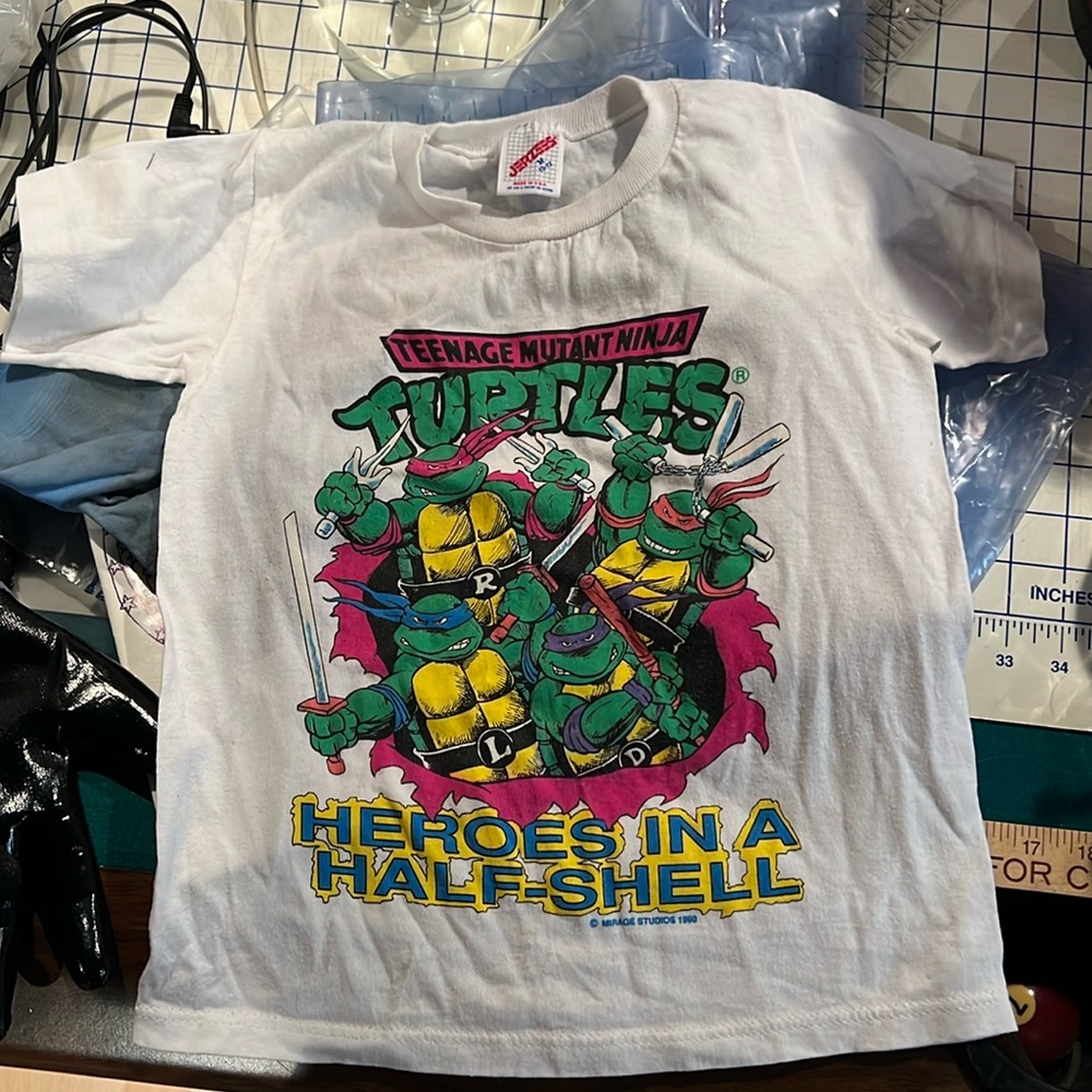 Vintage 1990 Teenage Mutant Ninja Turtles Youth M 10-12 T shirt
